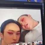 伊能静儿子疑恋情曝光 与美女紧贴合照化同款浓妆 伊能静儿子疑恋情曝光 与美女紧贴合照化同款浓妆