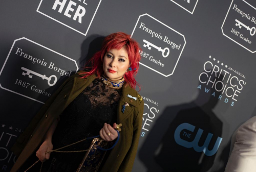 何超仪颁最佳外语片予金像大导阿方索柯朗 与杨紫琼喜相逢 何超仪颁最佳外语片予金像大导阿方索柯朗 与杨紫琼喜相逢