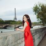姚笛身着高贵红漫步巴黎街头 尽显优雅好气色 姚笛身着高贵红漫步巴黎街头 尽显优雅好气色