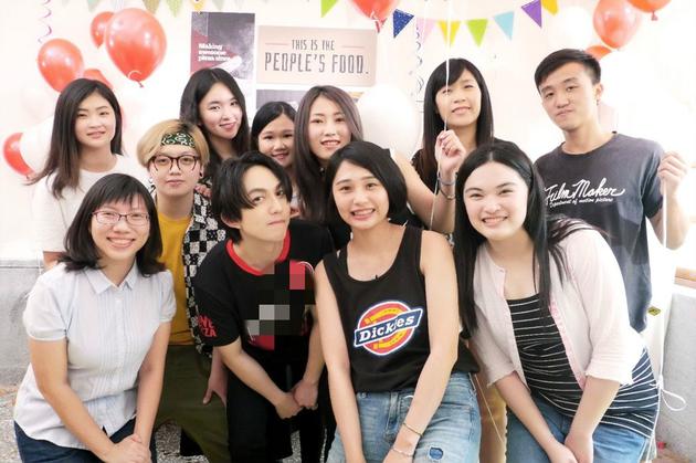 披萨外卖员林宥嘉上线 为粉丝制造惊喜反被感动