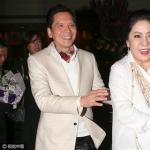 黄晓明帮爱妻Baby庆生 向华强夫妇:场内气氛很好 黄晓明帮爱妻Baby庆生 向华强夫妇:场内气氛很好