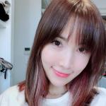 林志颖娇妻一头粉发超梦幻 晒自拍皮肤嫩到掐出水 林志颖娇妻一头粉发超梦幻 晒自拍皮肤嫩到掐出水