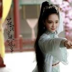 李莎旻子花落宫廷错流年中饰年姝媛 同时演唱插曲《最短的诗》 李莎旻子花落宫廷错流年中饰年姝媛 同时演唱插曲《最短的诗》