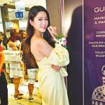 苟芸慧十月婚礼李亚男等做姐妹团 称婚纱略带性感 苟芸慧十月婚礼李亚男等做姐妹团 称婚纱略带性感